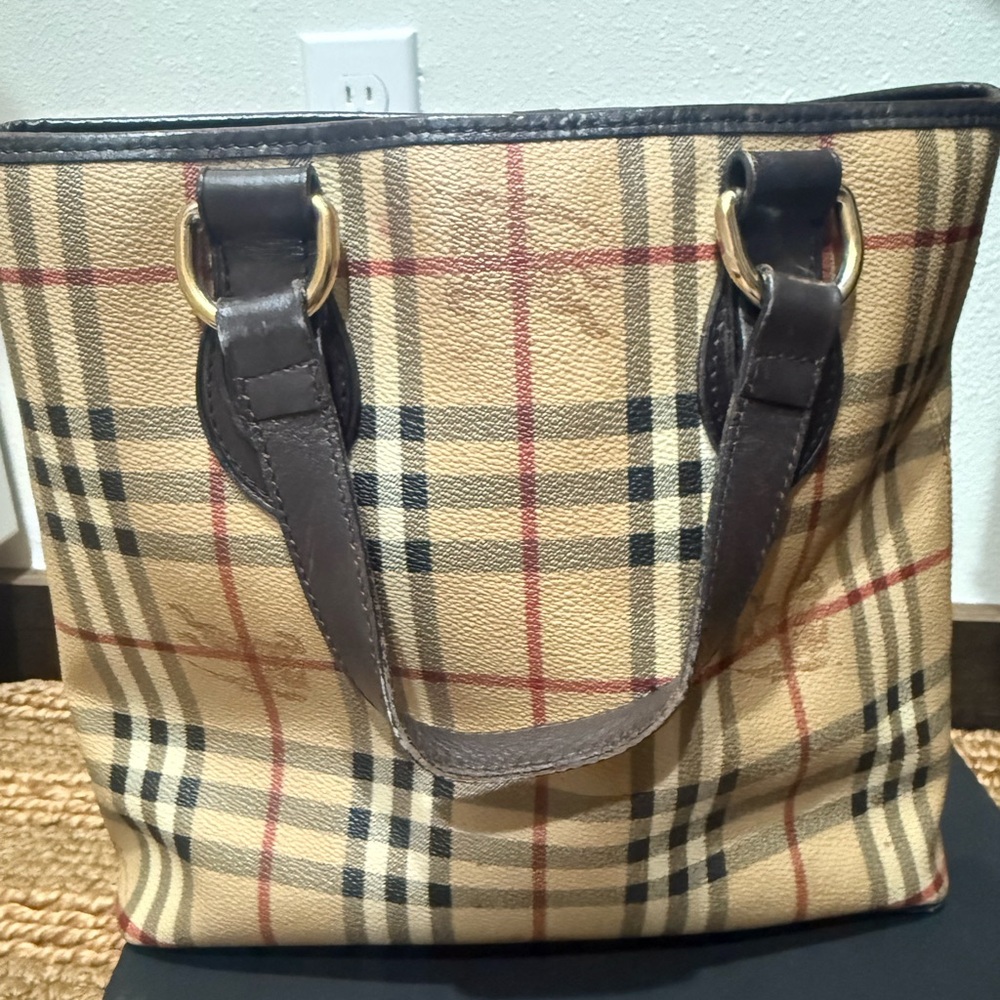 Burberry Nova Check Tote Bag | Classic Plaid | Leather Handles | Everyday Luxury
